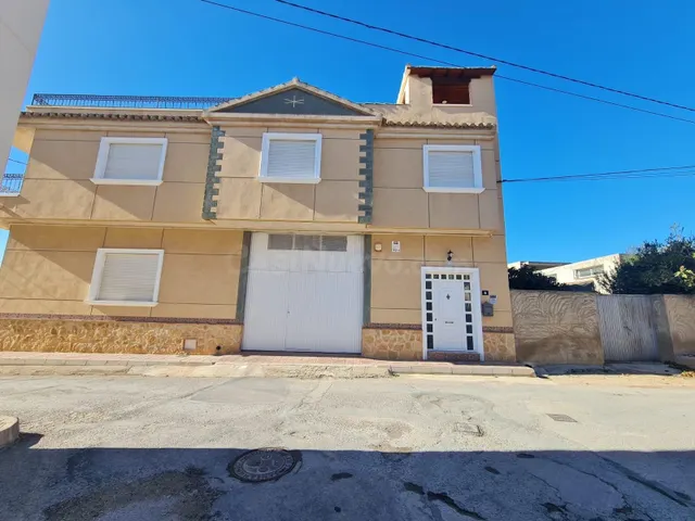 Casa 3 habitaciones 117m² en venta - La Murada-Los Vicentes