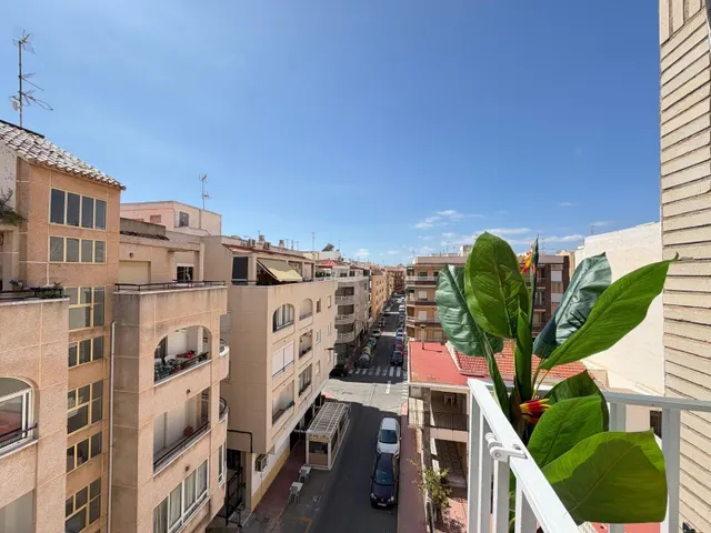 Ático totalmente reformado de 3 dorm. 1 baño. 92 m2. a 250 m de la playa del cura + trastero — 22