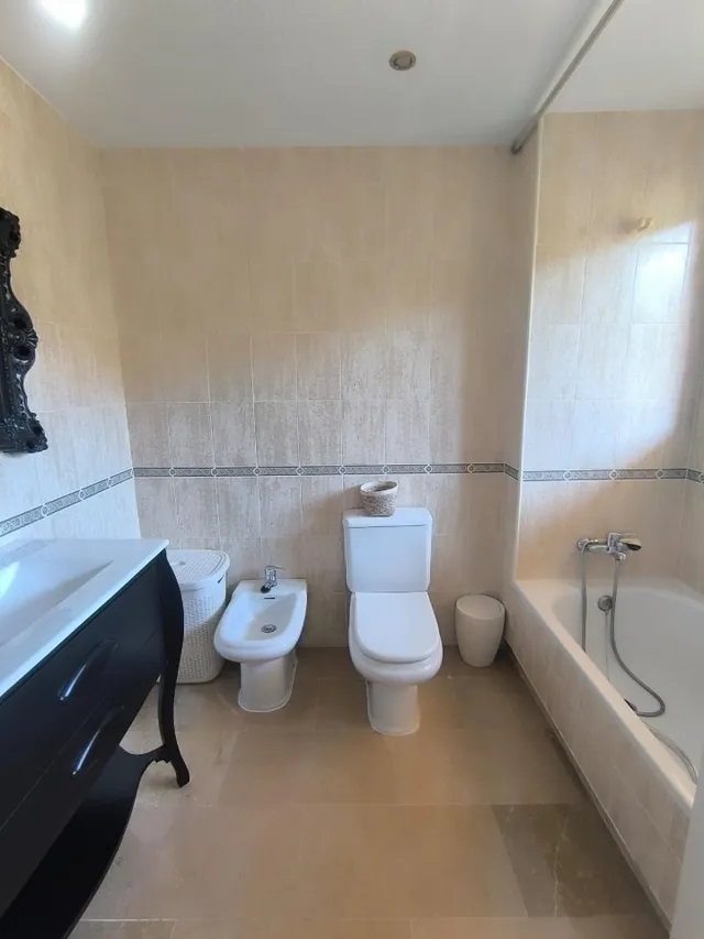 Calahonda - Piso 2 Dormitorios, Garaje, 4 Piscinas — 27