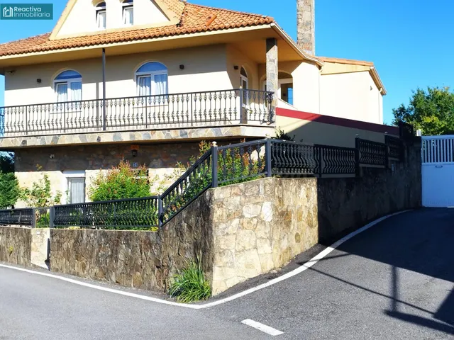 Casa 5 habitaciones 293m² en venta - Galicia