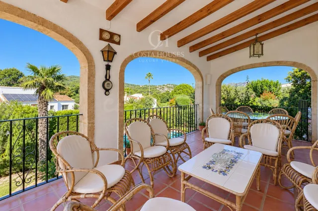 VILLA PRADO · CALMA MEDITERRANEA Y VISTAS AL MONTGO EN JAVEA - foto 4