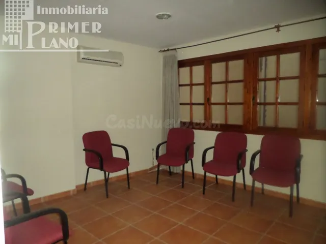 LOCAL COMERCIAL EN CALLE D. VICTOR EN VENTA Y ALQUILER - foto 5