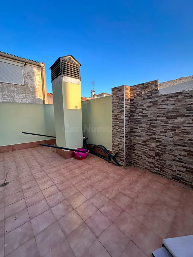 PISO DE VPO EN VENTA EN CASAS IBAÑEZ - foto 2