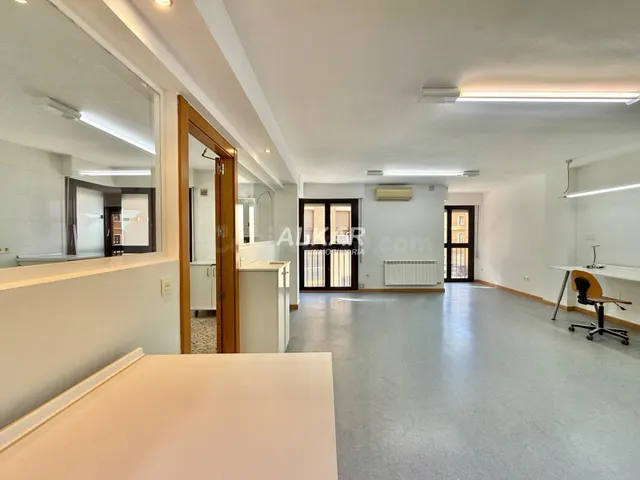 OFICINA EN ALQUILER - foto 3