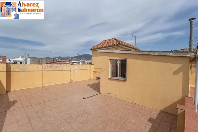 CHALET ADOSADO EN OGIJARES ( GRANADA) — 44