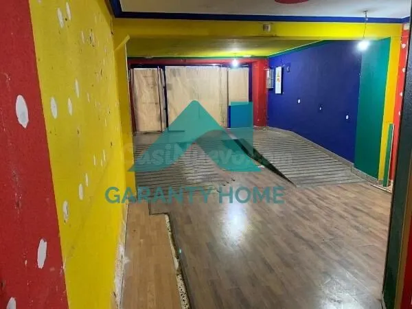 ¡SE ALQUILA LOCAL COMERCIAL EN AVENIDA DE ALEMANIA! - foto 2