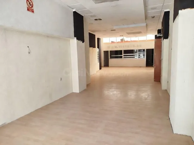 LOCAL COMERCIAL EN EL CENTRO DE LA CIUDAD ALBACETE