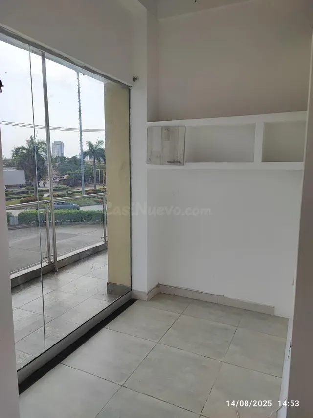 Local comercial 92m² en alquiler - Espinal - foto 4
