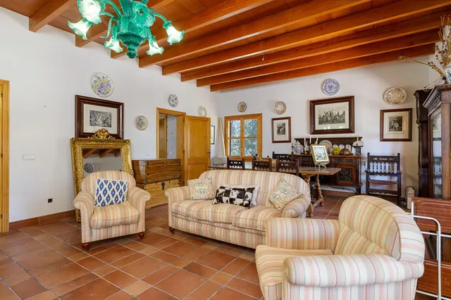 SE VENDE FANTASTICA FINCA RÚSTICA CON 35.000M2 DE TERRENO EN CALVIÀ — 9