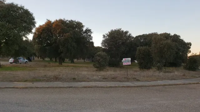 Urbis te ofrece Parcela en venta dotacional en Urb. La Rad de Galindo y Perahuy — 7