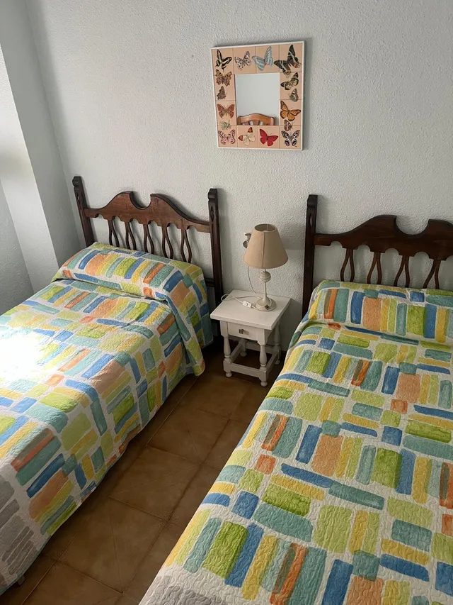 APARTAMENTO EN PRIMERA LÍNEA DE PLAYA EN BENIDORM CON TERRAZA Y PARKING — 11