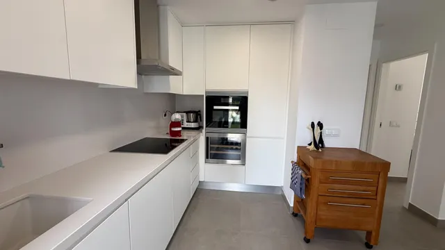 CHALET SEMINUEVO CON VISTAS AL MAR, PISCINA PRIVADA Y COCINA DE VERANO – LA TORRE DE LA HORADADA — 21