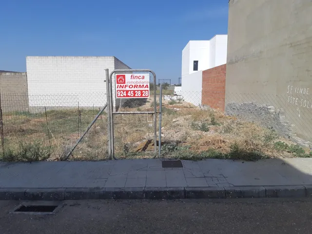 MONTIJO, VENTA SOLAR URBANO ZONA DEL VALLE
