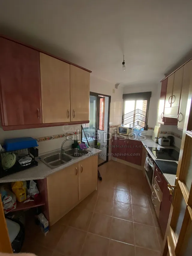 Espectacular vivienda reformada con garaje, trastero, 2 balc - foto 5
