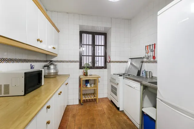 OPORTUNIDAD CASA EN EL CENTRO DE GRANADA - foto 4