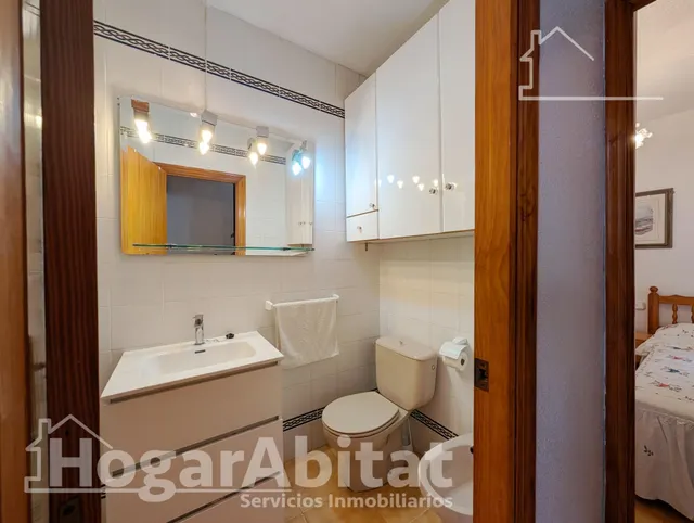 ¡PRIMERA LÍNEA DE PLAYA! PRECIOSA CASA AMPLIA EN RESIDENCIAL CON DOS TERRAZAS Y PARKING — 28