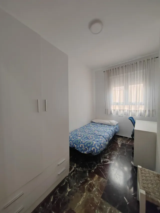 SE ALQUILA HABITACIÓN EN MILLÁN DE PRIEGO. — 22