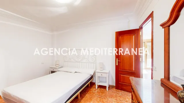 Piso en venta en la playa de la malvarrosa — 44