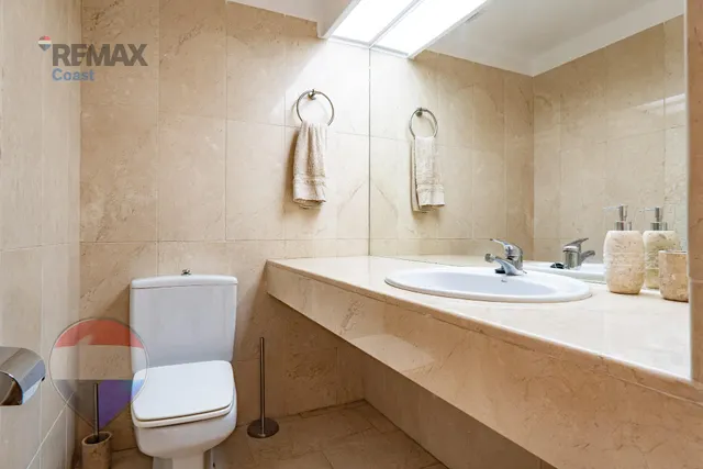Amplio dúplex en Urb. Río Real - Marbella Este — 38