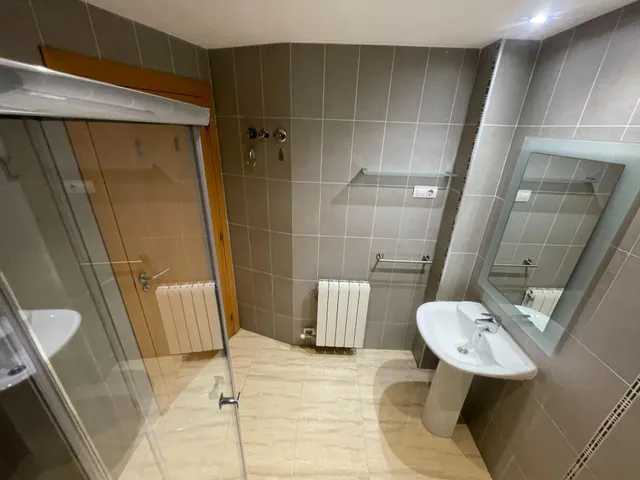 Dúplex céntrico en venta en Olesa de Montserrat, con terrazas y parking — 36