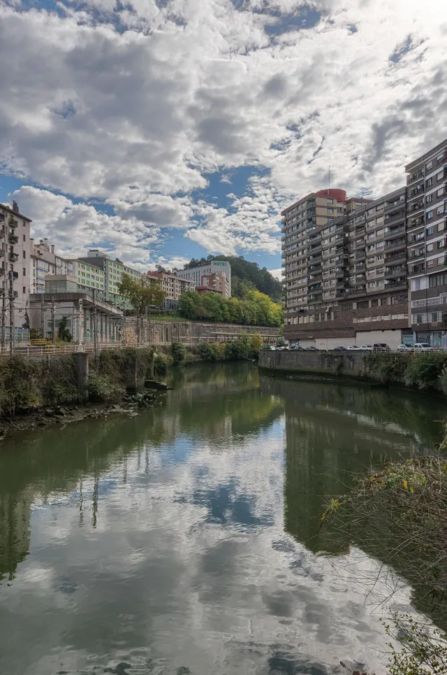 Se vende Espectacular piso con licencia turística a 7 min del Casco Viejo — 33