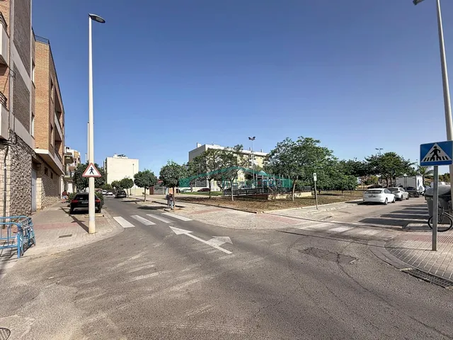 Nave-almacén con gran potencial urbanístico en Moncada - foto 5