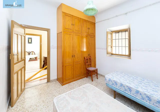 ¡CASA EN UNA SOLA PLANTA, CREA TU VIVIENDA IDEAL EN ALBOLOTE! Casa en una sola planta con patio, garaje y un gran potencial. — 15
