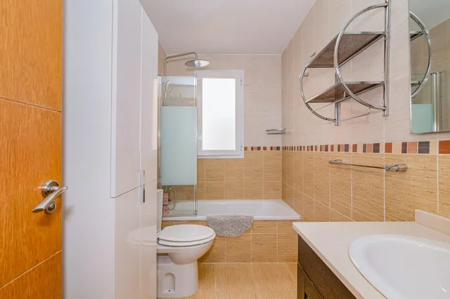 Piso 2 dormitorios amueblado con garaje junto metro — 18