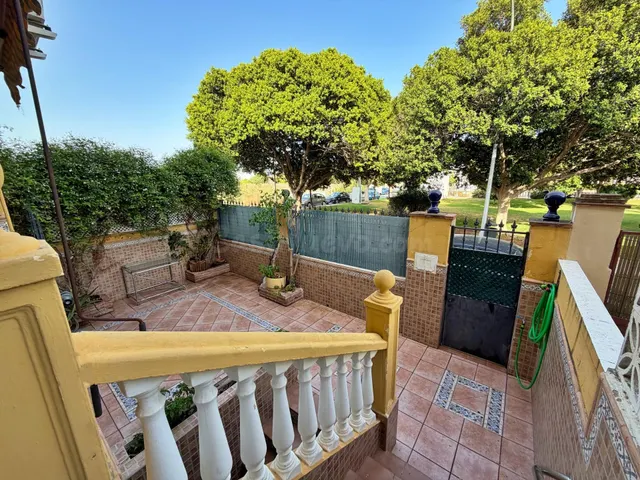 Chalet Churriana - foto 2