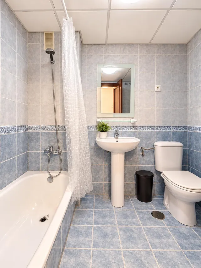 ¡estudia y disfruta de tu nuevo hogar! habitaciones frente a la universidad europea — 17