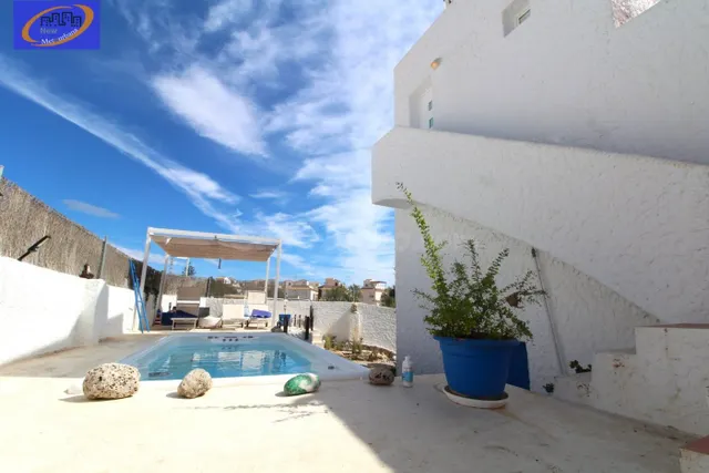 ¡IMPRESIONANTE CHALET INDEPENDIENTE CON PISCINA, JACUZZI, SA - foto 3