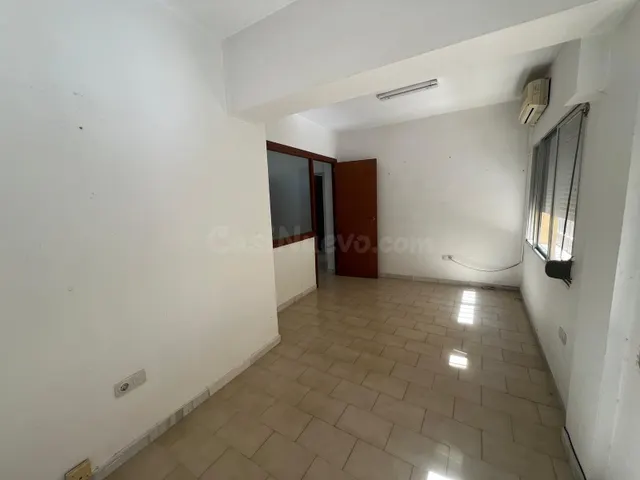 Oficina en el centro posibilidad de cambio a vivienda