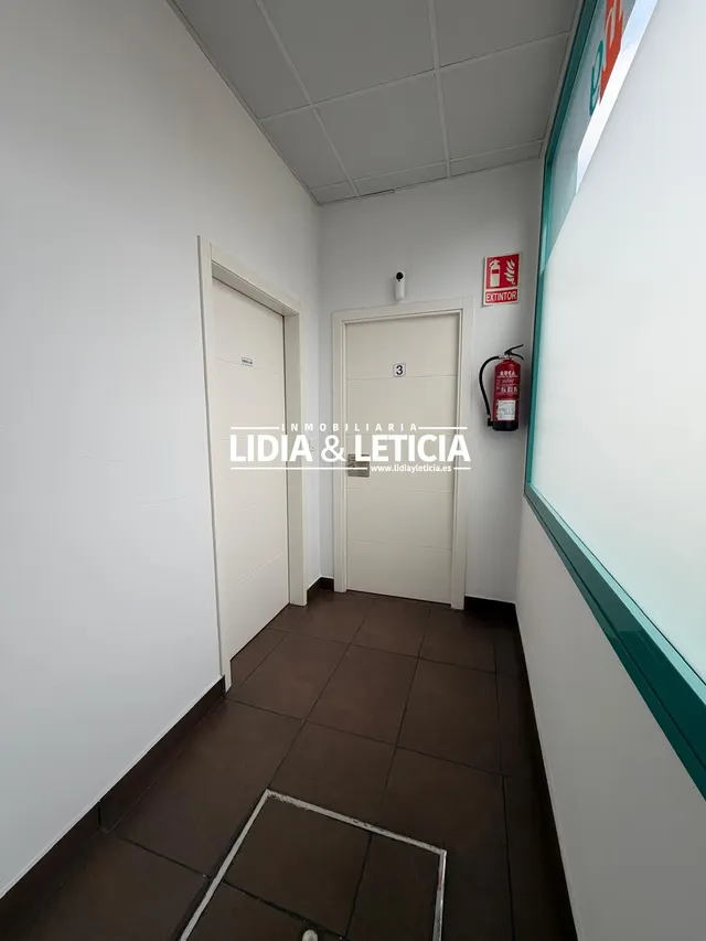 Local Comercial ideal para Consultas, Centro Médico... — 10