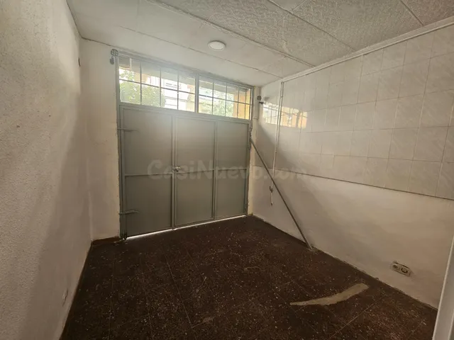 Local Comercial Adaptado a Alojamiento en Lleida - foto 2