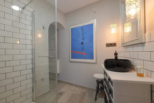 VILLA DE LUJO COMPUESTA POR 3 APARTAMENTOS INDIVIDUALES, TODO DE PRIMERA CALIDAD CON VISTAS AL MAR — 22