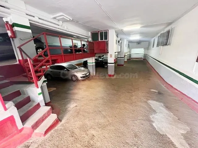 LOCAL COMERCIAL EN CENTRE LES PLANES DE SANT JOAN DESPI - foto 5