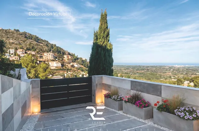 GRAN CHALET CON VISTAS AL MAR, PARCELA DE 1.218 m2 Y ENTORNO PRIVILEGIADO !! — 28