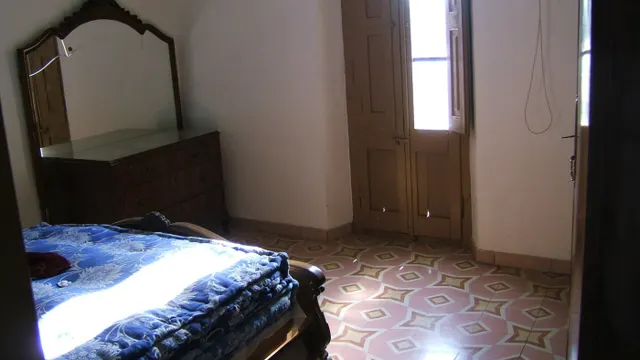 Casa de pueblo de   264 m2-  5 habitaciones - 4 plazas de parking — 2