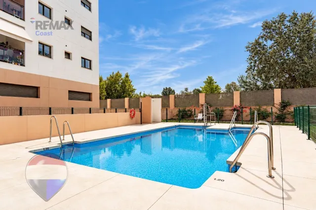 Piso en Avenida de Andalucia 19 LAS LAGUNAS — 42