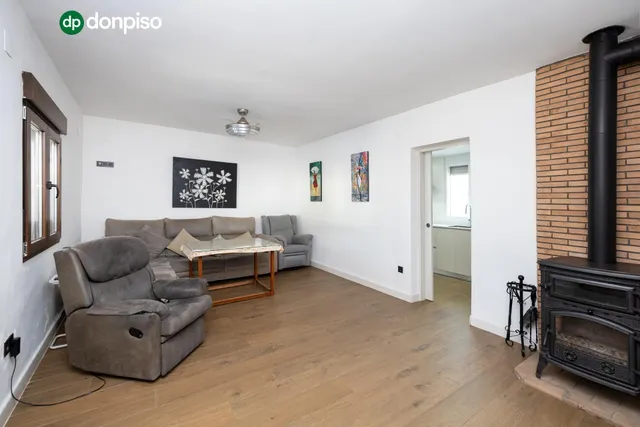 Chalet en parcela urbana de 833 metros. — 9