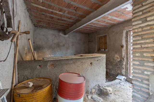 CASA PARA REFORMAR CENTRO ALBUÑUELAS 3 VIVIENDAS EN UNA — 20