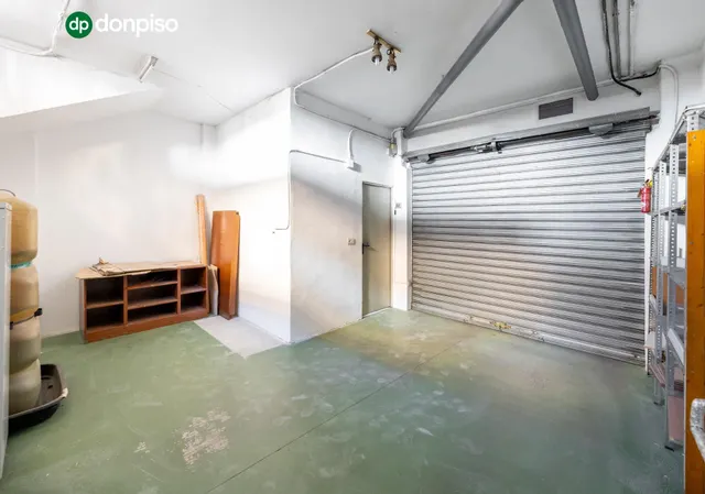 Vive en el corazón de Armilla: 4 dormitorios, patio, terraza y garaje — 24