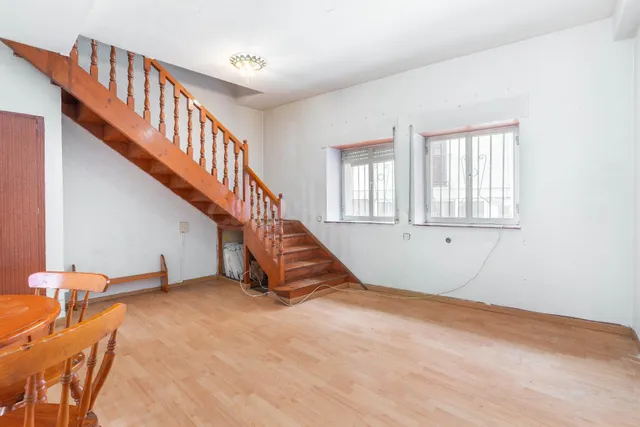 Casa adosada con patio exterior disponible en Felechosa de A