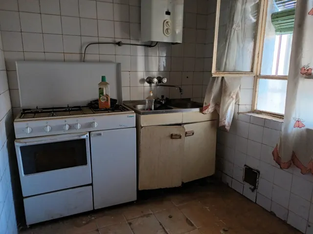 CASA  EN NUEVO NAHARROS CON DOS SALONES EN EL CENTRO — 12