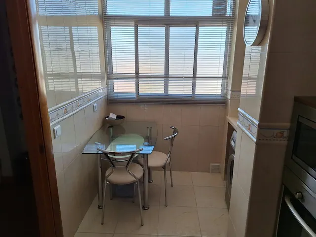 PISO EN MUY BUEN ESTADO DE CONSERVACIÓN CON PISCINA COMUNITARIA Y GARAJE EN EL MISMO EDIFICIO — 8