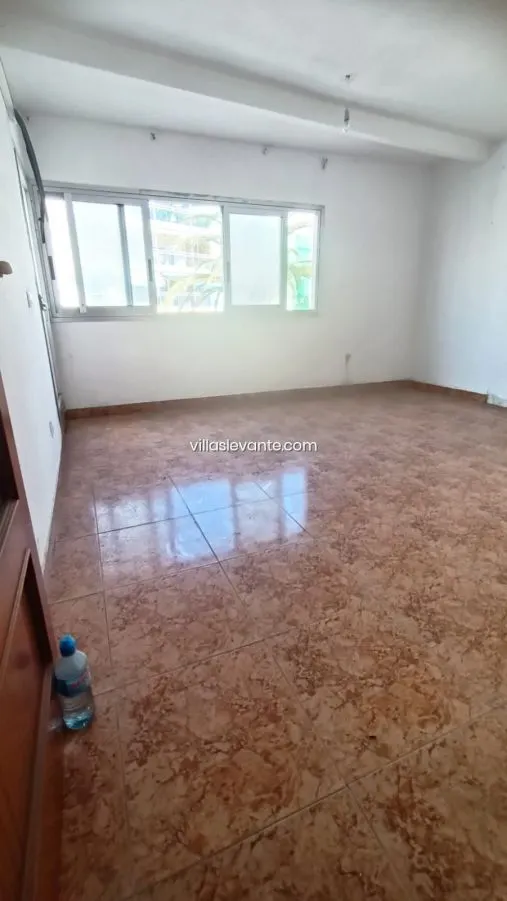 PISO AMPLIO CENTRO BENIDORM PARA REFORMAR INTEGRAMENTE — 6