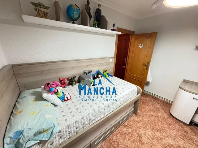 *146.000€* inmobiliaria la mancha vende piso en zona circunvalación-carrefour de Albacete — 35