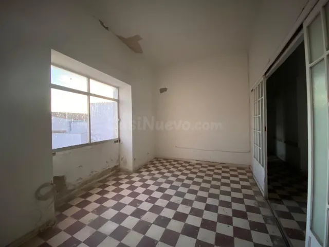 CASABANCO VENDE PISO CUATRO DORMITORIOS FUENTE DE CANTOS. - foto 4