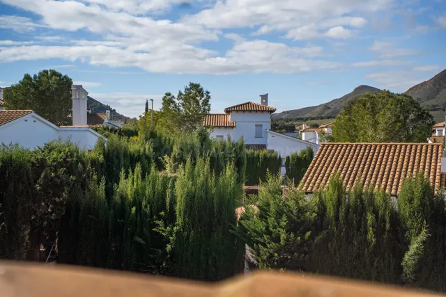 Casa unifamiliar de 3 dormitorios y 2 baños en Las Palas - foto 5