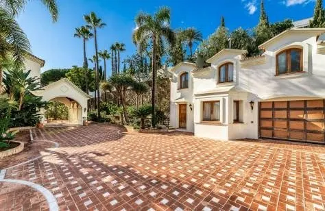 GRAN URBANIZACIÓN EN EL PARAÍSO ALTO CON VISTAS AL MAR — 20